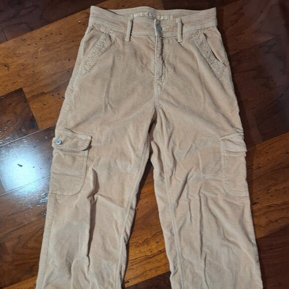 American Eagle corduroy baggy tan "teddy bear" pants🧸 - Picture 1 of 6